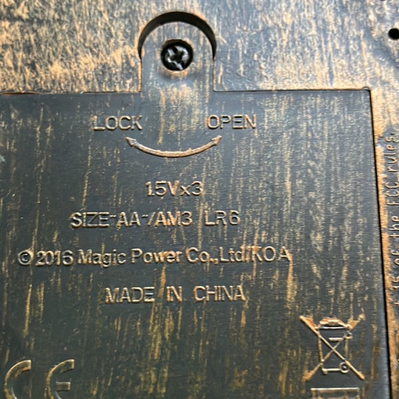 Grandin Road Spooky Haunted Movie Projector - Picture 7 of 7